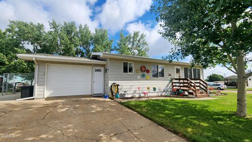 310 Pine Ave, New Salem, ND, 58563-4209 | Card Image