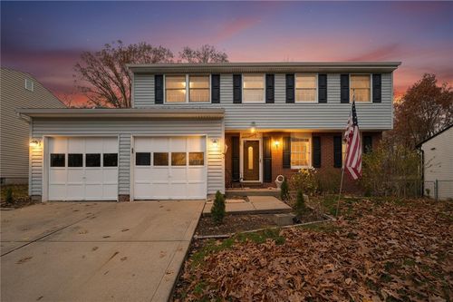 1914 Riggs Rd, South Park, PA, 15129-9338 | Card Image