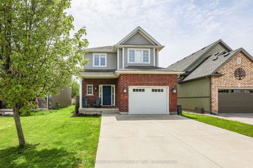 22 Riesling Dr, Niagara on the Lake, ON, L0S1J0 | Card Image