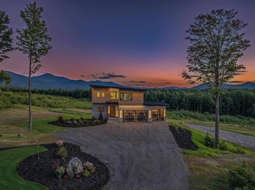 289 Ledgewood Dr, Bethlehem, NH, 03574 | Card Image