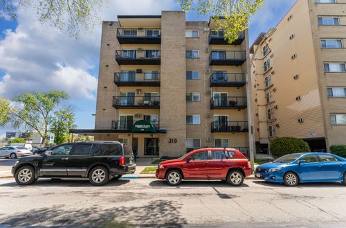 apt-411-310 Lathrop Ave, Forest Park, IL, 60130-1462 | Card Image