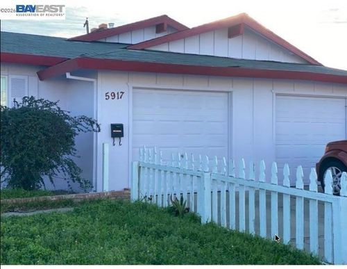5917 Clover Manor Way, Sacramento, CA, 95824-1507 | Card Image