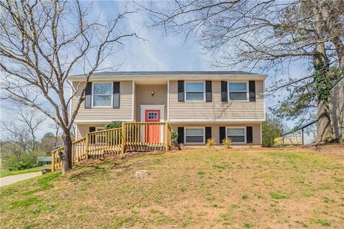 5415 Tracey Dr, Stone Mountain, GA, 30088-3225 | Card Image