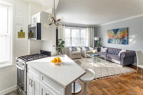 apt-2h-5 Midland Gdns, Bronxville, NY, 10708-4719 | Card Image