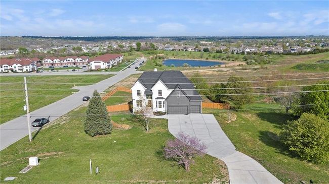 101 Sw View High Dr, House other with 5 bedrooms, 5 bathrooms and null parking in Lee's Summit MO | Image 56