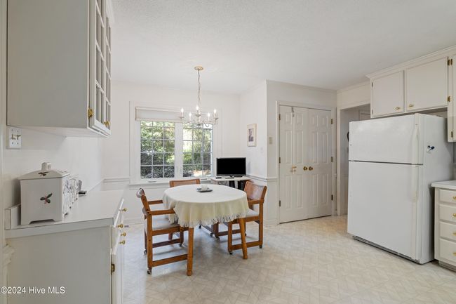 Kitchen | Image 15