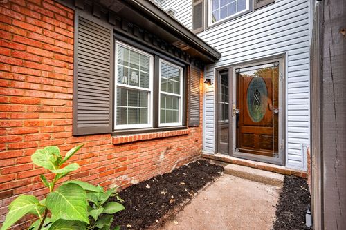 233 Hearthstone Manor Ln, Brentwood, TN, 37027-4372 | Card Image