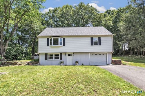 72 Stendahl Dr, Shelton, CT, 06484-1635 | Card Image