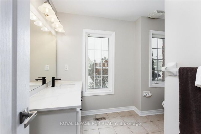 65 Margaret Graham Cres, House other with 3 bedrooms, 3 bathrooms and 2 parking in Mount Albert ON | Image 16