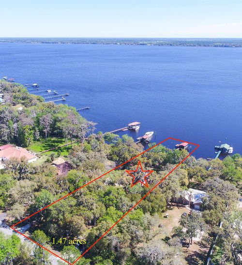 524 Cedar Creek Rd, Palatka, FL, 32177-6919 | Card Image
