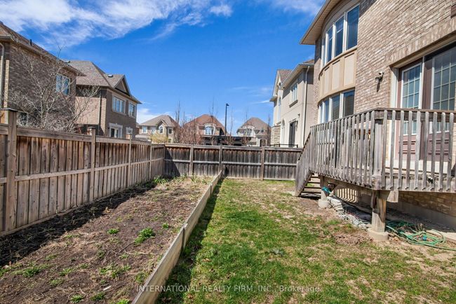 133 Hatton Garden Rd, House other with 4 bedrooms, 4 bathrooms and 4 parking in Woodbridge ON | Image 49