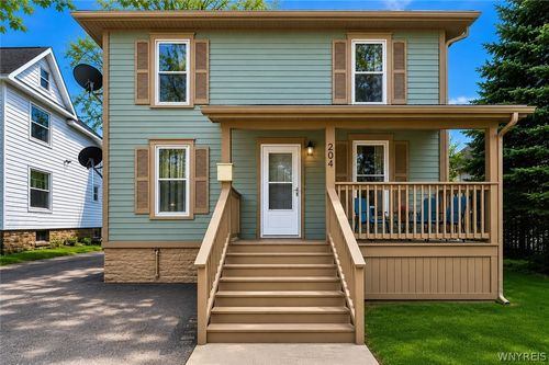 204 Prospect Ave, Medina, NY, 14103-1234 | Card Image