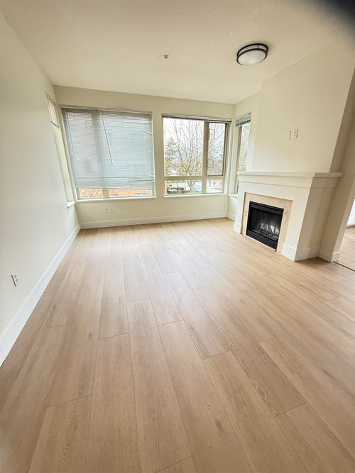 2602 Whiteley Crt, North Vancouver, BC, V7J2R6 | Card Image