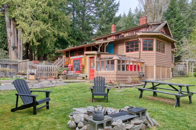 1183 Roberts Creek Road, House other with 3 bedrooms, 1 bathrooms and 4 parking in Roberts Creek BC | Image 3