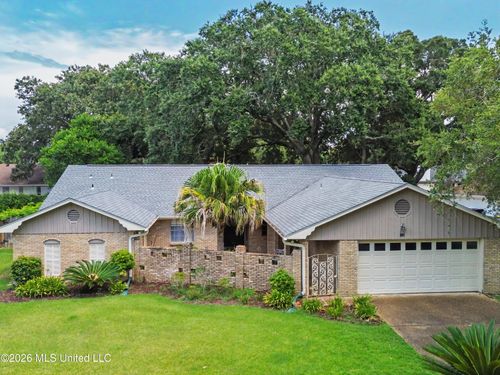 408 Melissa Dr, Biloxi, MS, 39531-2308 | Card Image