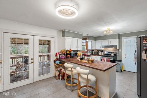 305 Greenwood St, Mooringsport, LA, 71060-9788 | Card Image