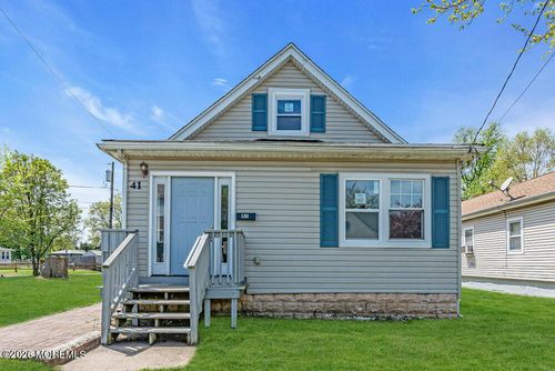41 Harding Ave, Keansburg, NJ, 07734-2026 | Card Image