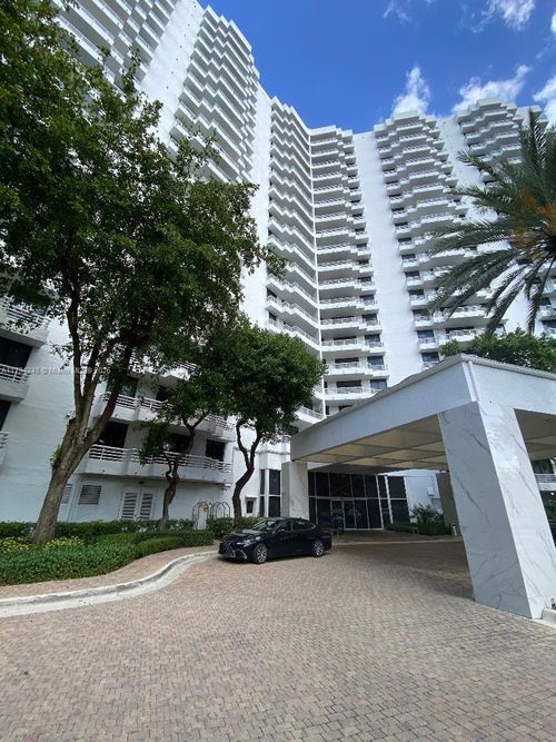 apt-612-3300 Ne 192nd St, Aventura, FL, 33180-2430 | Card Image
