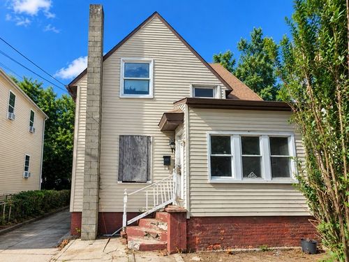 17 Rodman St, Providence, RI, 02907-2036 | Card Image
