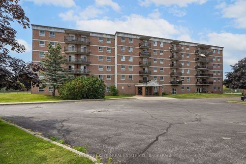 511-745 Davis Dr, Kingston, ON, K7M8J4 | Card Image