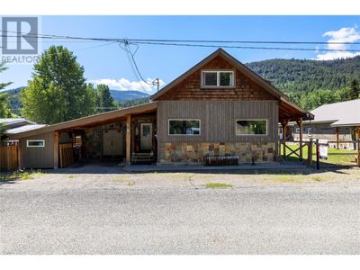 1879 Front St, House other with 3 bedrooms, 2 bathrooms and 4 parking in Coalmont BC | Image 3