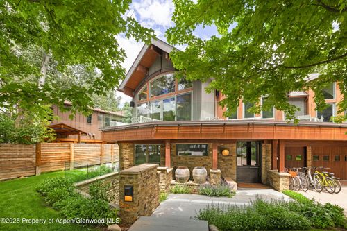 63 Smuggler Grove Rd, Aspen, CO, 81611-2454 | Card Image