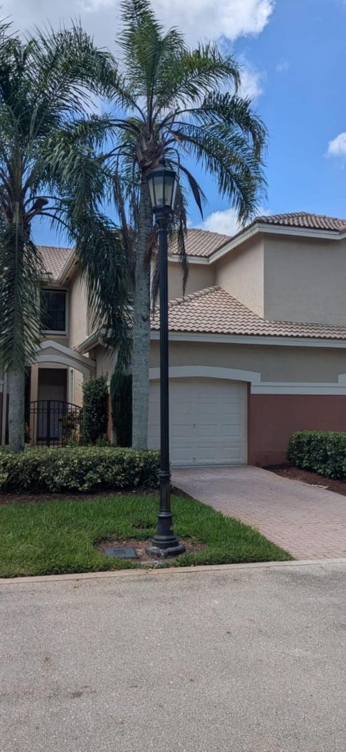 3892 Tree Top Dr, Weston, FL, 33332-2140 | Card Image