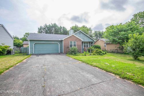 2032 Merle Ln, Knoxville, TN, 37931-4500 | Card Image