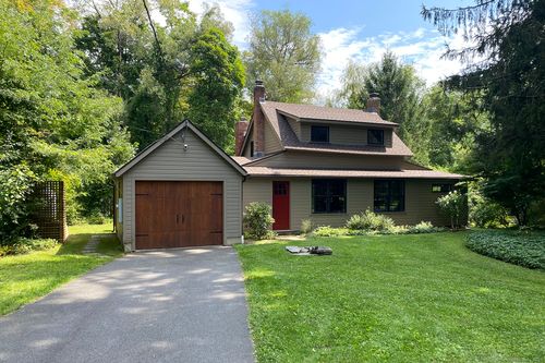 24 White Hollow Rd, Lakeville, CT, 06039-2417 | Card Image