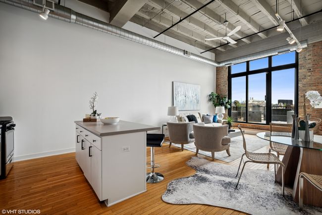 APT-307 - 1601 W School St, Home with 1 bedrooms, 1 bathrooms and null parking in CHICAGO IL | Image 5