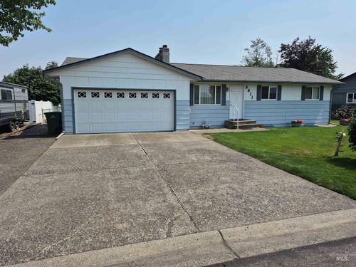 3811 13th Street D, Lewiston, ID, 83501-5703 | Card Image