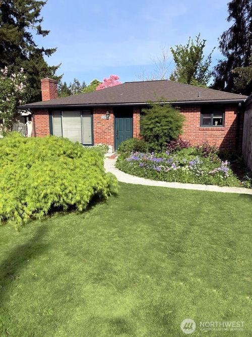 14714 31st Ave Ne, Shoreline, WA, 98155-7522 | Card Image