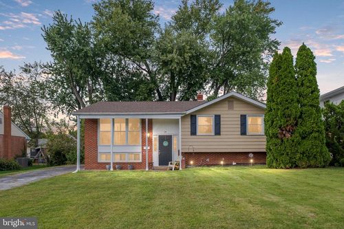 134 Meadowood Dr, NEWARK, DE, 19711-7236 | Card Image