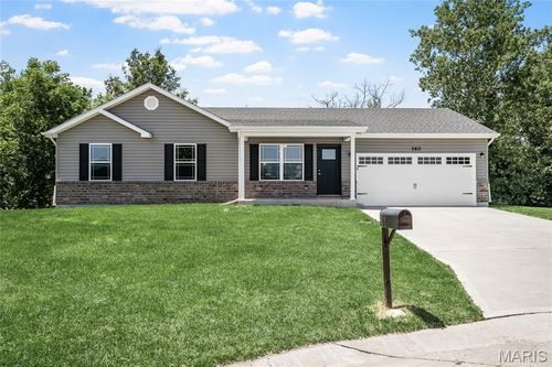 140 Wakefield Dr, Wright City, MO, 63390-3704 | Card Image