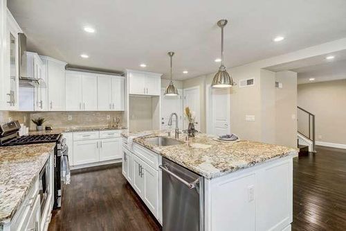 6417 Monteverde Ln, Citrus Heights, CA, 95621-4316 | Card Image