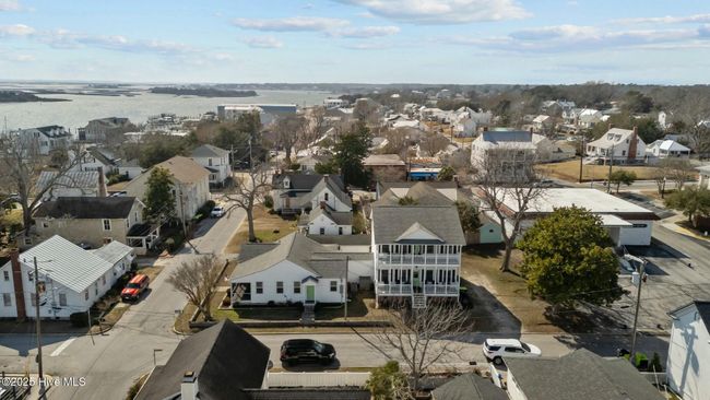 106 S Water St, House other with 6 bedrooms, 5 bathrooms and null parking in Swansboro NC | Image 61