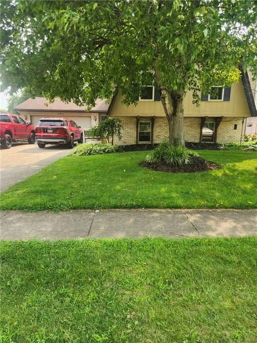 905 Victoria Dr, Franklin, OH, 45005-1566 | Card Image