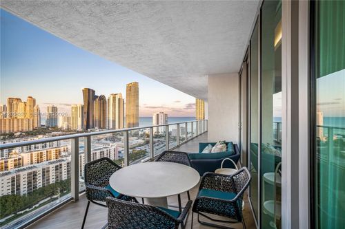 5-2403-330 Sunny Isles Blvd, Sunny Isles Beach, FL, 33160 | Card Image
