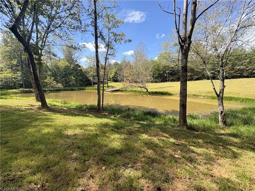 29 Steele Rd, Sandy Ridge, NC, 27046 | Card Image