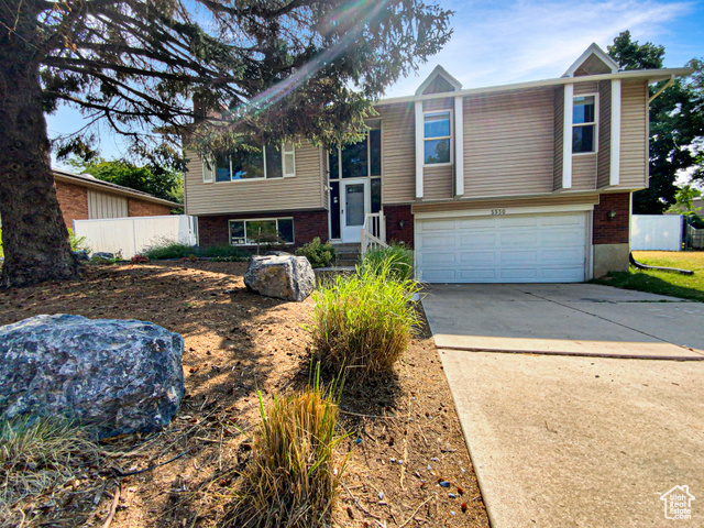 2950 , Roy, UT 84067