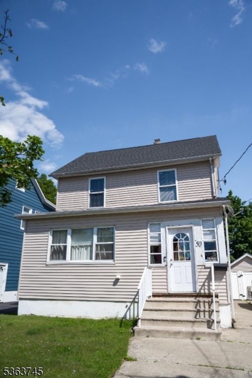 50 Heald St, Carteret, NJ, 07008-2704 | Card Image