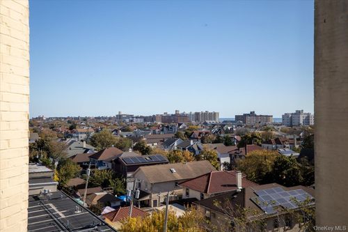6j-310 Riverside Blvd, Long Beach, NY, 11561-3589 | Card Image