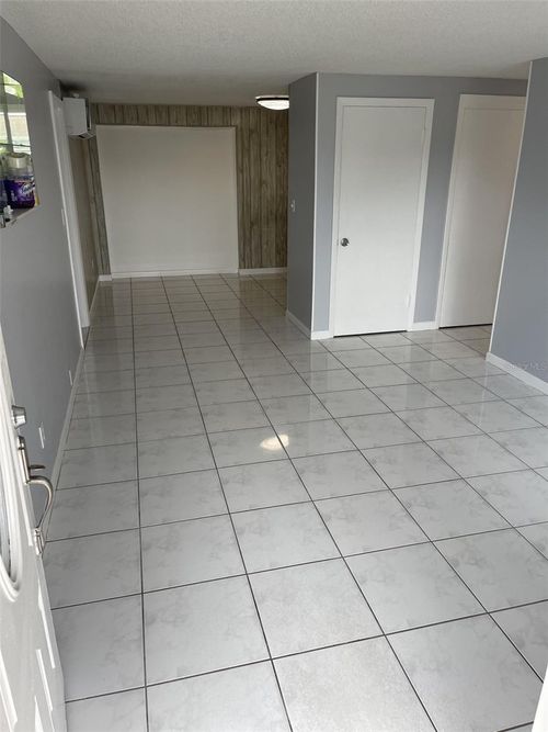 6019 W Fern St, TAMPA, FL, 33634-5136 | Card Image