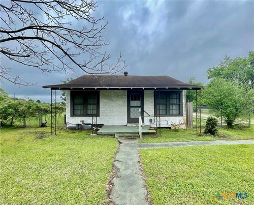 1903 S Laurent St, Victoria, TX, 77901-9444 | Card Image