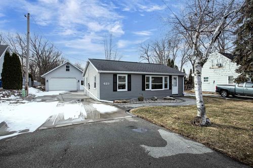 623 Hunters Point Road, NEENAH, WI, 54956 | Card Image