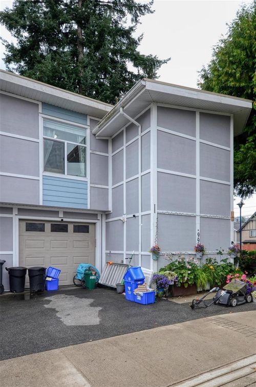 995 Walfred Rd, Langford, BC, V9C2P5 | Card Image