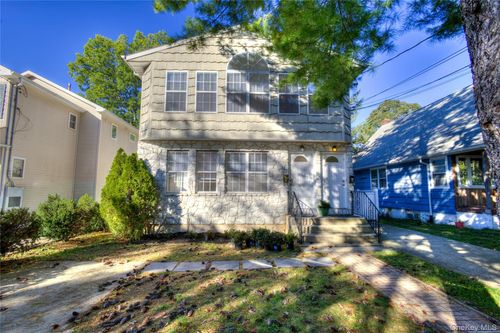 a-57 Dunwood Rd, Port Washington, NY, 11050-1635 | Card Image