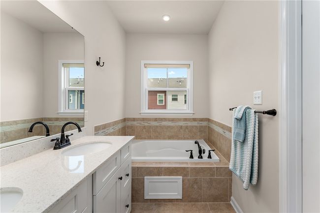 1001 Mohawk Ln, Townhouse with 3 bedrooms, 3 bathrooms and 2 parking in Mars PA | Image 35