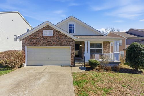 110 Trail Ridge Way, Hendersonville, TN, 37075-2189 | Card Image