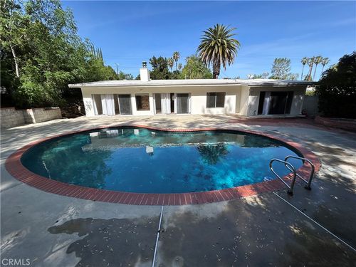 24010 Hatteras, Woodland Hills, CA, 91367 | Card Image